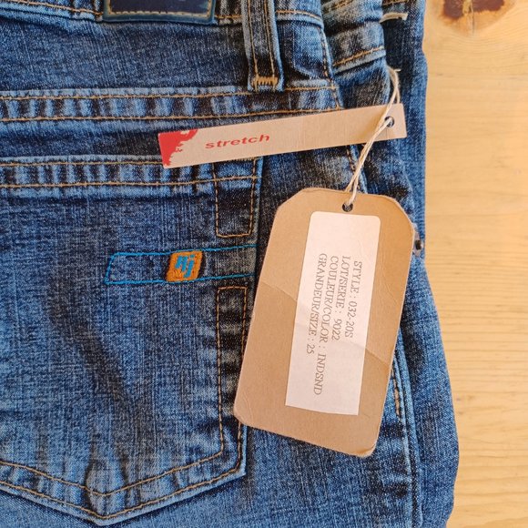 NEW WITH TAGS! Hollywood The Jeans People Size 29 Denim Jeans 4192 - Picture 2 of 8